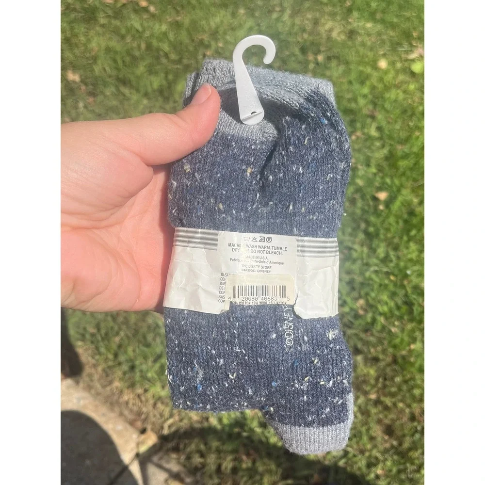NEW The Disney Store Vintage Womens Knit‎ Winnie the Pooh Wool Blend Socks